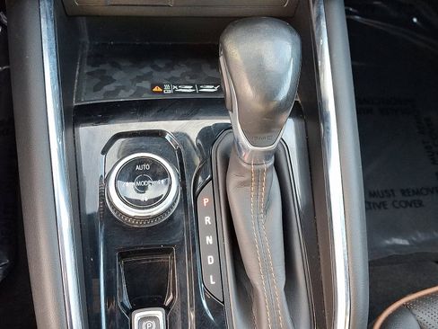 Used 2023 GMC Canyon AT4 w/ AT4 Premium Package image 14