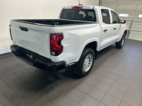 Used 2024 Chevrolet Colorado W/T RWD image 3