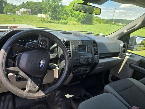 Used 2019 Ford F150 XL w/ Trailer Tow Package AWD/4WD image 5