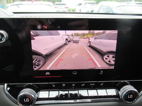 New 2026 GMC Canyon Elevation w/ Convenience Package RWD image 28