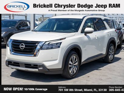 Used 2023 Nissan Pathfinder SL