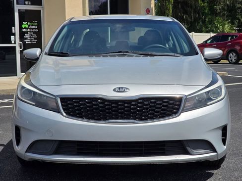 Used 2018 Kia Forte LX image 2