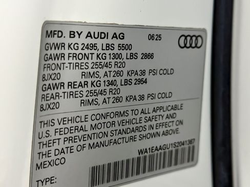 Used 2025 Audi Q5 Premium Plus w/ Premium Plus AWD/4WD image 28
