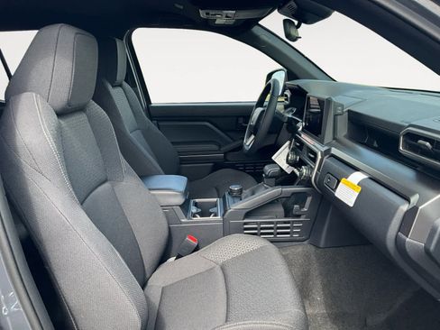 New 2026 Toyota 4Runner SR5 AWD/4WD image 15