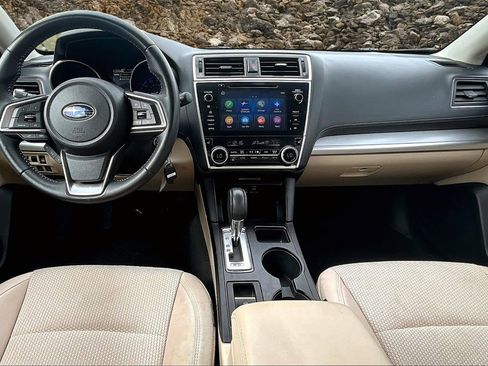 Used 2019 Subaru Outback 2.5i Premium image 14