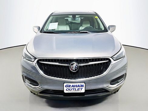 Used 2019 Buick Enclave Essence w/ Trailering Package, 5000 lbs. AWD/4WD image 2
