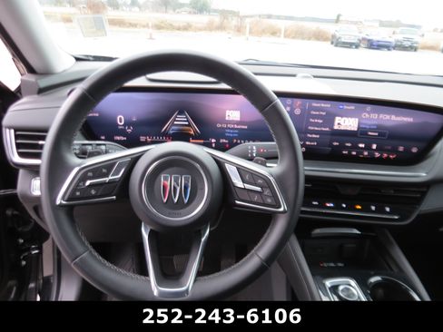 Used 2025 Buick Envision Preferred AWD/4WD image 18
