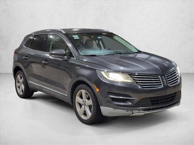 Used 2017 Lincoln MKC Premiere FWD image 3