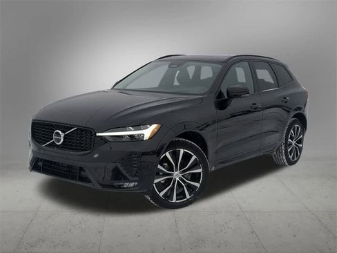 Used 2025 Volvo XC60 B5 Ultra image 1