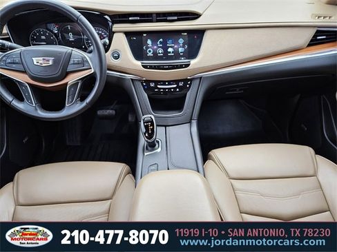 Used 2018 Cadillac XT5 Platinum image 14