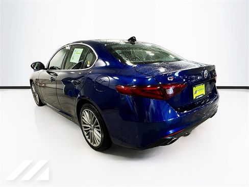 Used 2019 Alfa Romeo Giulia Ti w/ Quick Order Package 22X Lusso image 7