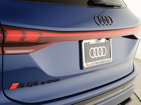 New 2027 Audi SQ6 e-tron Prestige AWD/4WD image 35