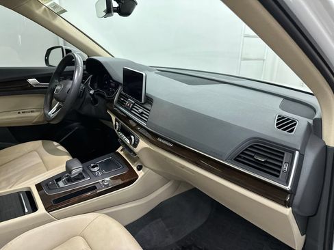 Used 2020 Audi Q5 2.0T Premium Plus w/ Premium Plus Package AWD/4WD image 26