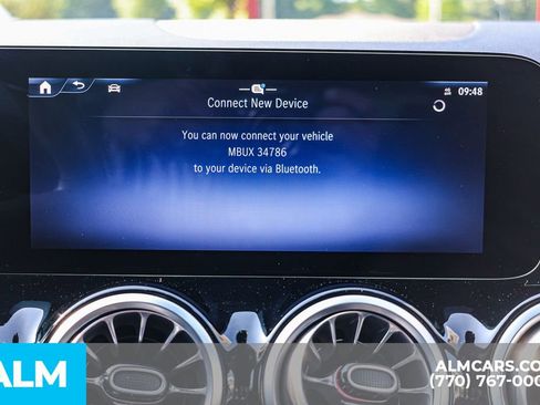 Used 2025 Mercedes-Benz GLA 250 image 38