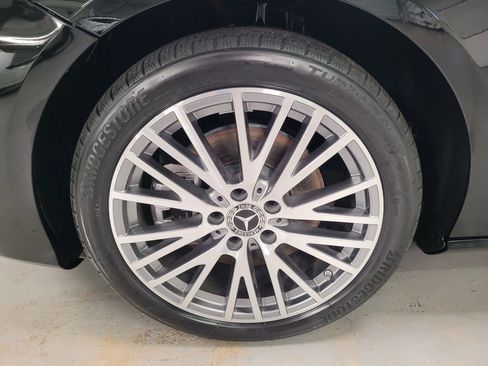 Used 2025 Mercedes-Benz CLA 250 4MATIC image 13