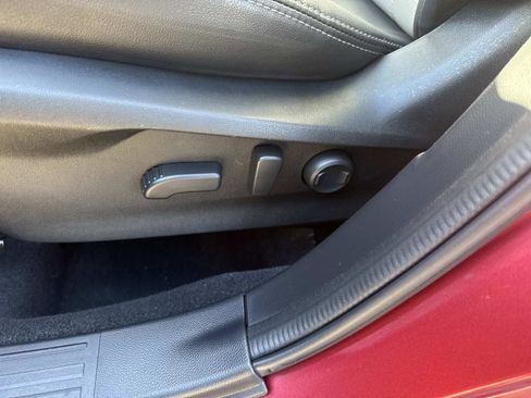 Used 2021 Subaru Forester Limited image 20