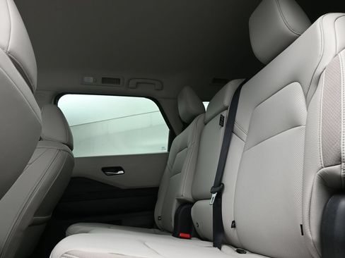 New 2026 Nissan Pathfinder SL w/ Cargo Package AWD/4WD image 11