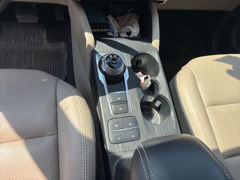 Used 2021 Ford Escape Titanium w/ Class II Trailer Tow Package image 6