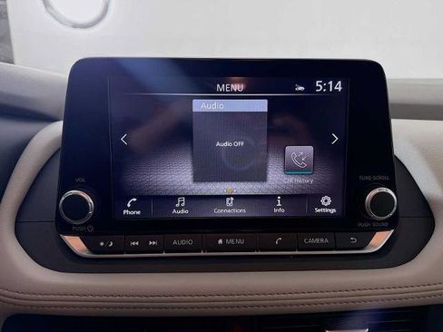 Certified 2025 Nissan Rogue SV AWD/4WD image 12