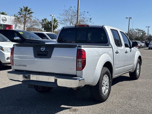 Certified 2019 Nissan Frontier SV image 4