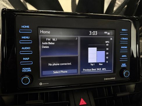 Used 2022 Toyota RAV4 XLE w/ Convenience Package image 17