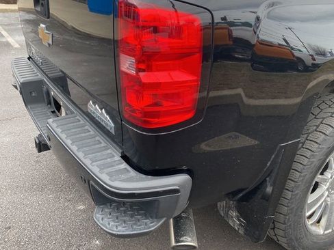 Certified 2015 Chevrolet Silverado 1500 High Country w/ High Country Premium Package image 16