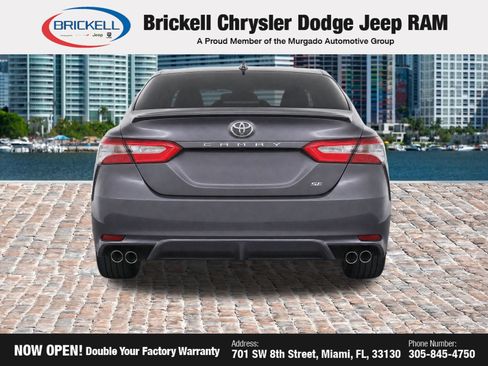 Used 2020 Toyota Camry SE w/ Convenience Package FWD image 8