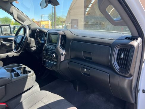 Used 2020 Chevrolet Silverado 1500 Custom Trail Boss w/ Custom Convenience Package AWD/4WD image 16