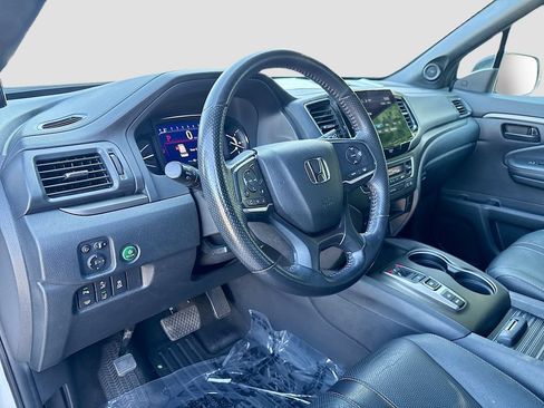 Used 2022 Honda Passport TrailSport image 9