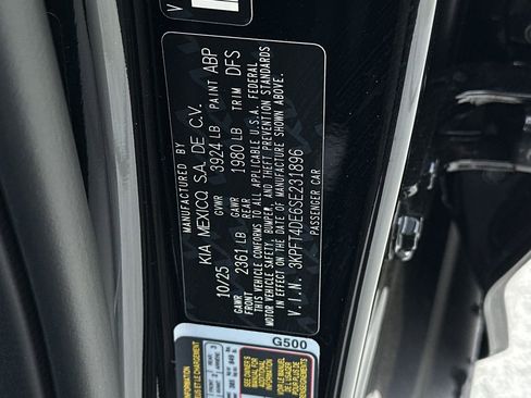 New 2025 Kia K4 LXS image 28