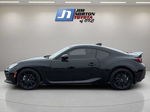 Used 2024 Toyota GR86 Premium RWD image 8