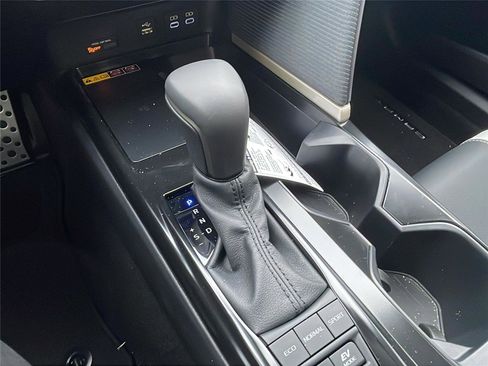 New 2026 Toyota Camry SE image 28