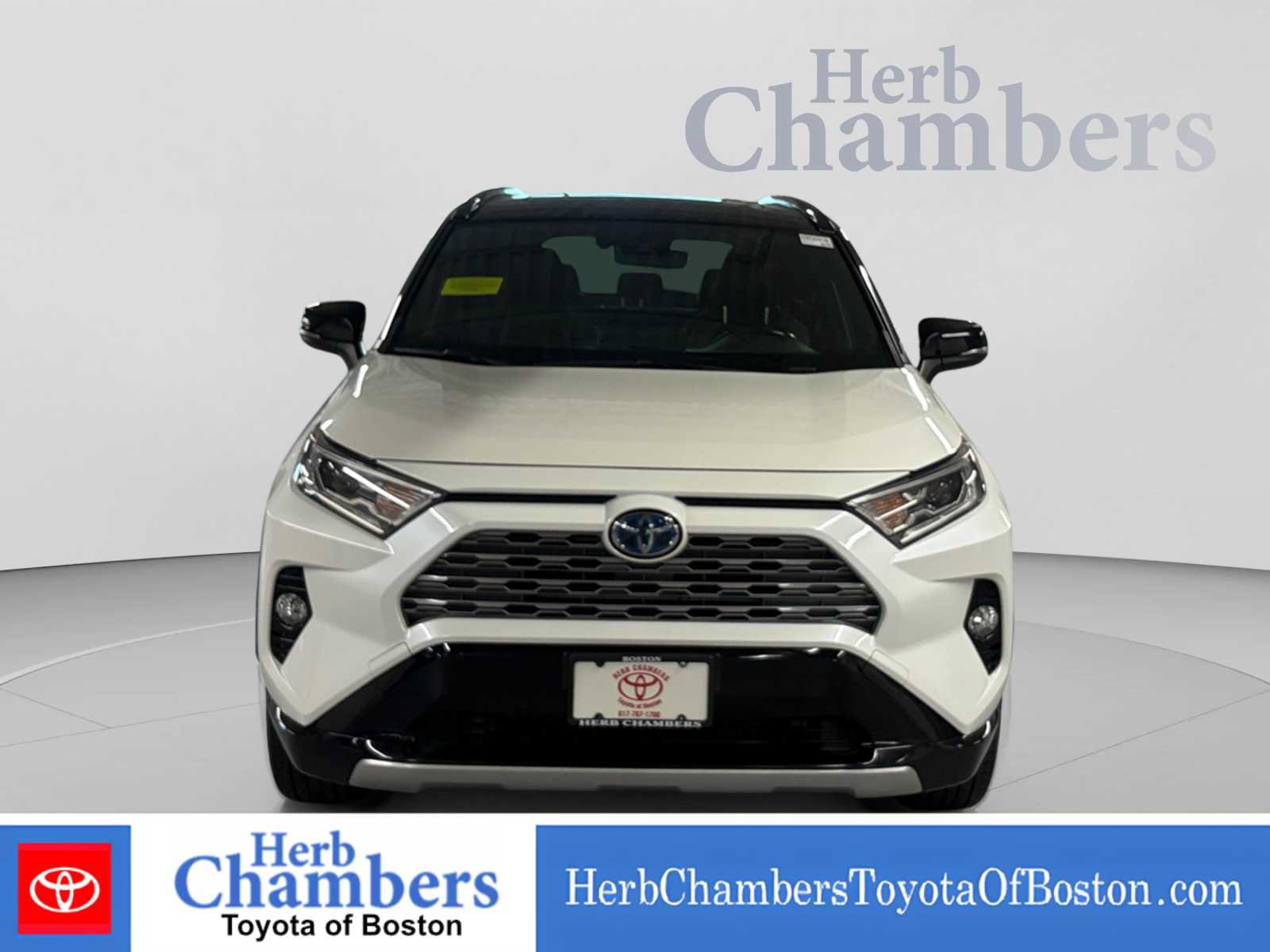 Used 2020 Toyota RAV4 XSE w/ All Weather Liner Package AWD/4WD image 2