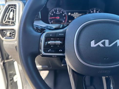 Used 2022 Kia Sorento SX image 21