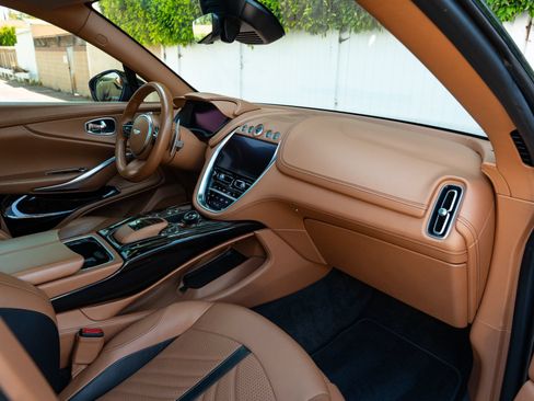 Used 2023 Aston Martin DBX 707 AWD/4WD image 38