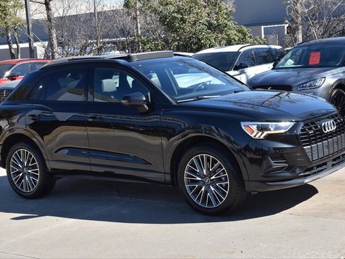 Used 2023 Audi Q3 2.0T Premium w/ Convenience Package image 5