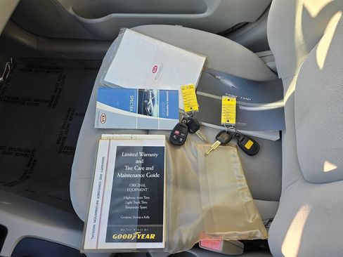 Used 2006 Kia Spectra EX image 56