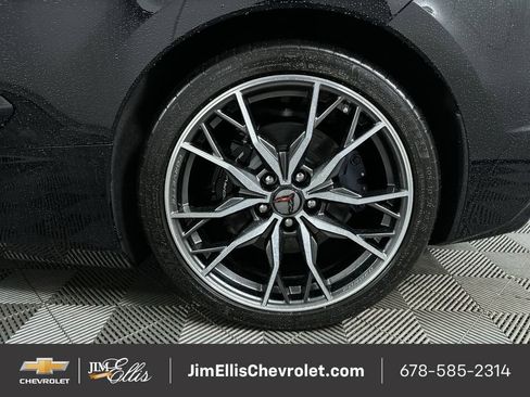 Certified 2025 Chevrolet Corvette Stingray Coupe w/ 1LT image 31