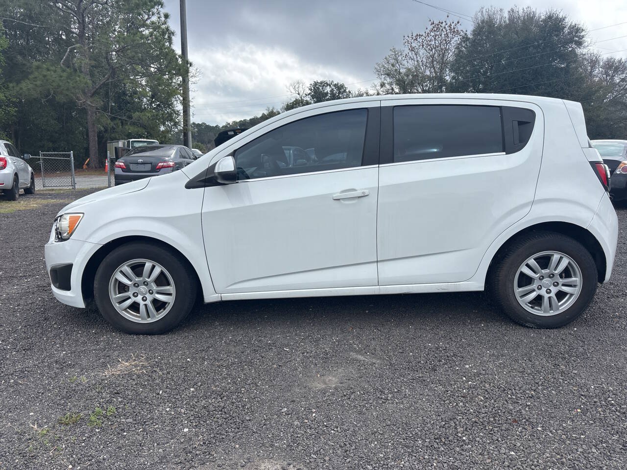 Used 2014 Chevrolet Sonic LT FWD image 3