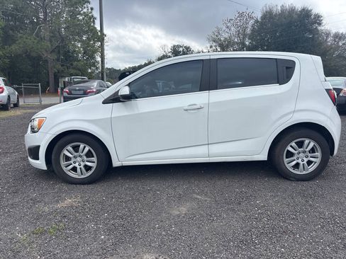 Used 2014 Chevrolet Sonic LT FWD image 3