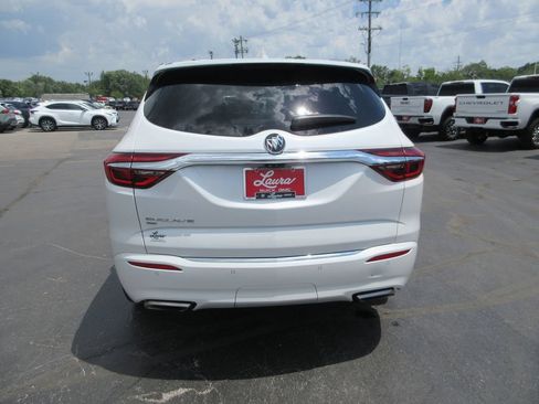 Used 2021 Buick Enclave Avenir w/ Avenir Technology Package AWD/4WD image 6