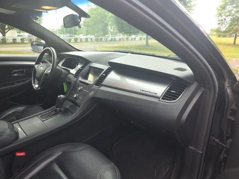 Used 2013 Ford Taurus SEL FWD image 19