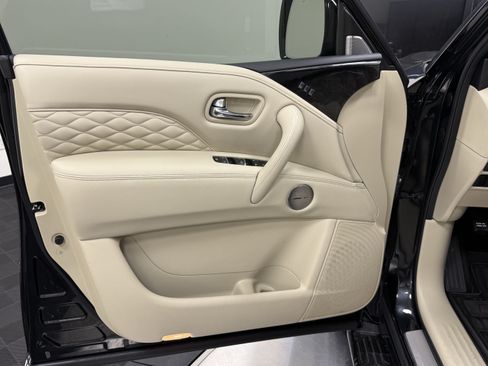 Certified 2024 INFINITI QX80 Sensory w/ Cargo Package AWD/4WD image 10