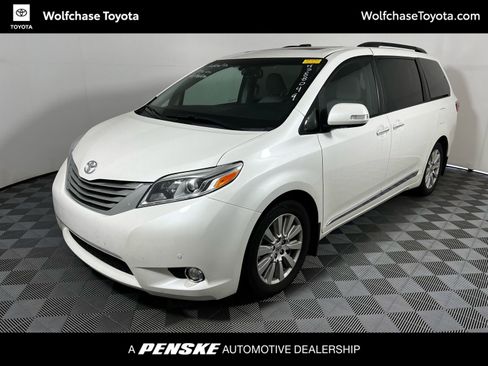 Used 2017 Toyota Sienna Limited Premium image 1