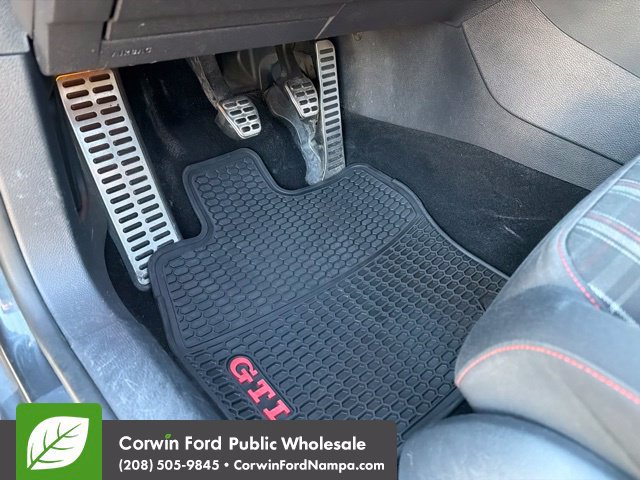 Used 2014 Volkswagen GTI Driver's Edition FWD image 26
