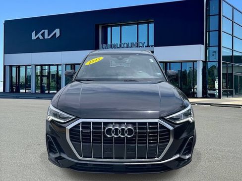Used 2025 Audi Q3 2.0T Premium AWD/4WD image 2