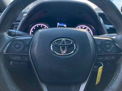 Used 2022 Toyota Camry SE FWD image 17