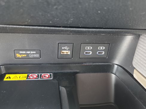 Used 2026 Toyota Camry SE FWD image 13