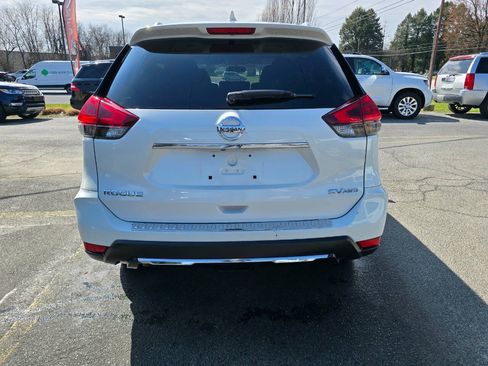Used 2018 Nissan Rogue SV AWD/4WD image 4