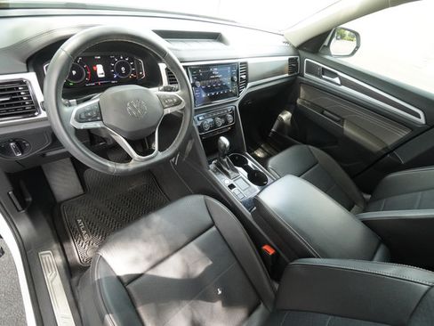 Used 2022 Volkswagen Atlas SE FWD image 22